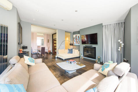 Langland Gardens, Hampstead, London, NW3