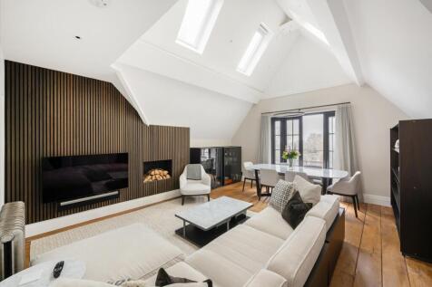 Frognal Gardens, London, NW3