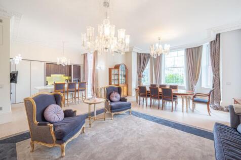 Fitzjohns Avenue, Hampstead, London, NW3