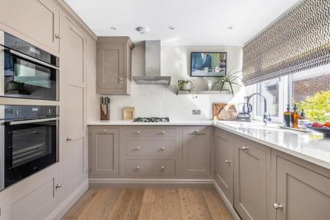 Elder Walk, Islington, London, N1