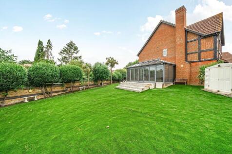 Crosier Close, Kidbrooke, London, SE3