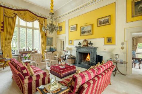Highwood Hill, Mill Hill, London, NW7