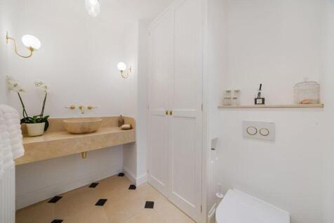 Clifton Hill, St Johns Wood, London NW8