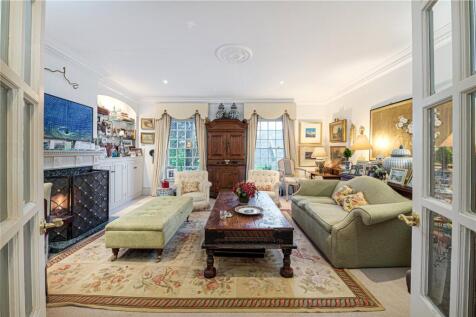 Beaufort Close, Lynden Gate, London, SW15