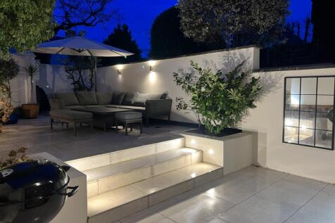 Beaufort Close, London, SW15