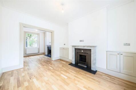 Walnut Tree Walk, Kennington