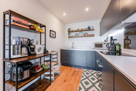 Hawthorne Crescent, Greenwich, London, SE10