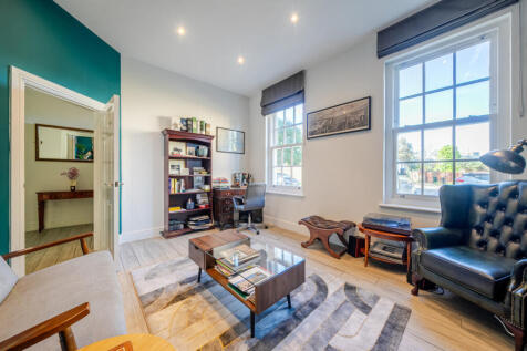 Lourdes Close, Blackheath, Lewisham, London, SE13