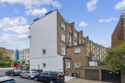 Regents Park Road, London, NW1 8XL
