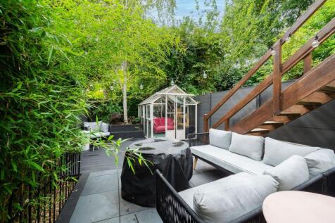 Modbury Gardens, Kentish Town, London, NW5