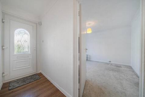 Eastcombe Avenue, London
