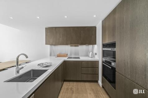8 Carnation Way London SW8