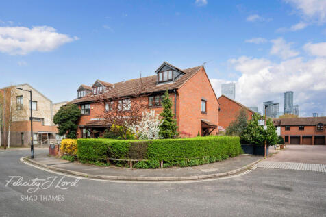 Hamilton Close, SE16
