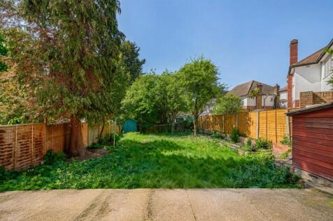 Kings Avenue, SW12