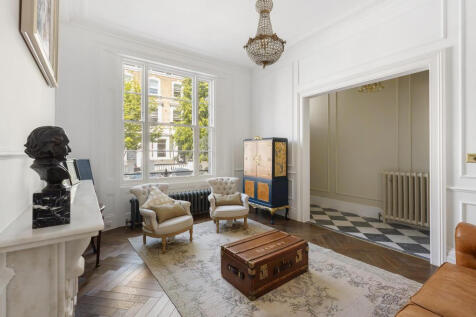 Redcliffe Place, London, SW10