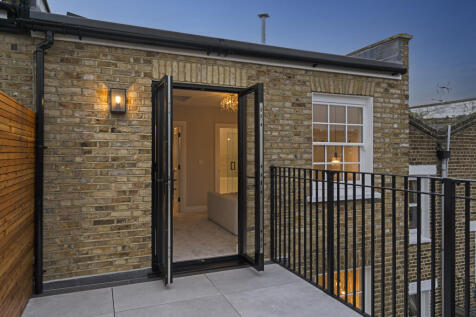 Seymour Walk, London, SW10