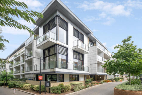Knaresborough Drive, London, SW18