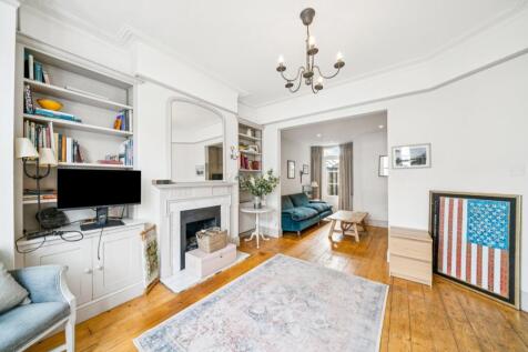 Elm Grove Road, 
Barnes, SW13