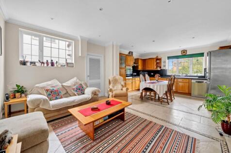 Lawrie Park Avenue, Sydenham, SE26
