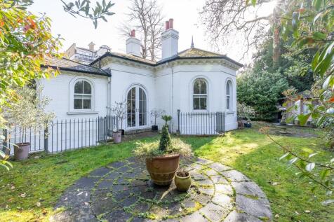 Wimbledon Park Side, Wimbledon, London SW19.