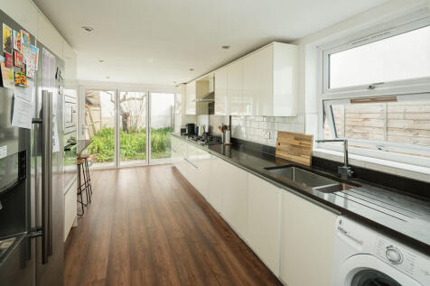 Cambria Road, London
