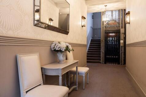 Cheyne Walk, London, SW3