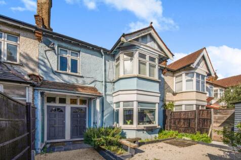 Upper Richmond Road West, 
East Sheen, SW14