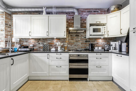 Oakway, Raynes Park, SW20