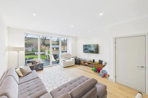 Wellsborough Mews, Merton, London, SW20