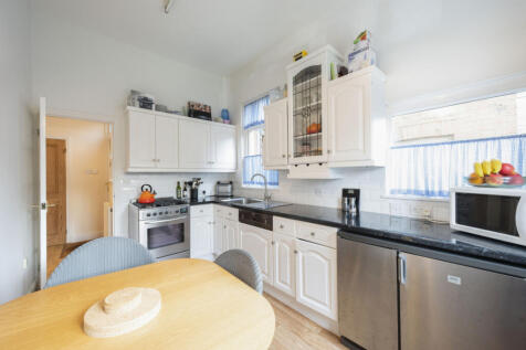 Cottenham Park Road, Wimbledon, SW20