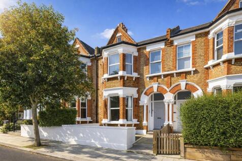 Lynette Avenue, London