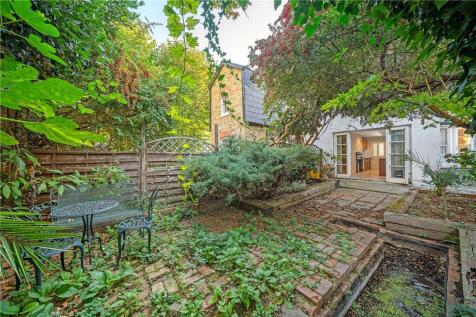 Elms Crescent, London, SW4
