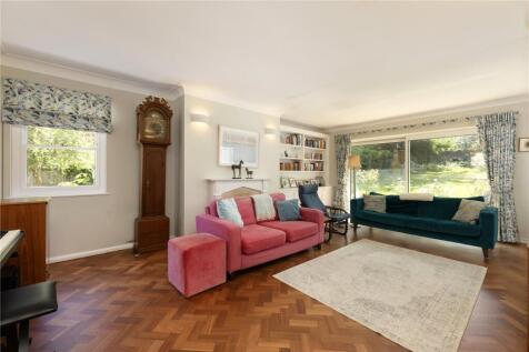 Upper Richmond Road West, East Sheen, London, TW10