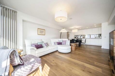 Frobisher Crescent, Barbican