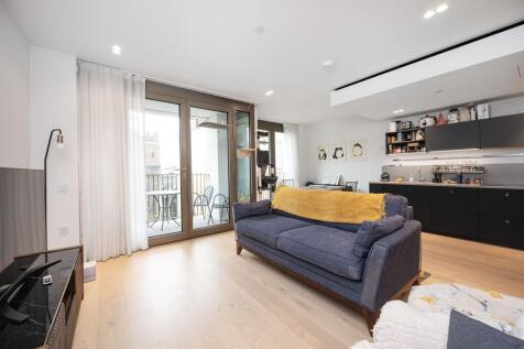 Bartholomew close, Barbican, LONDON, EC1A