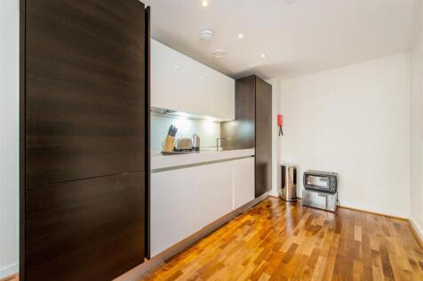 1 Lambs Passage, Islington, London, EC1Y