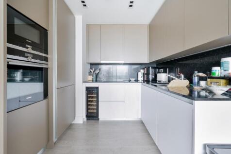 Carrara Tower, 250 City Road, Bolinder Place, London, EC1V