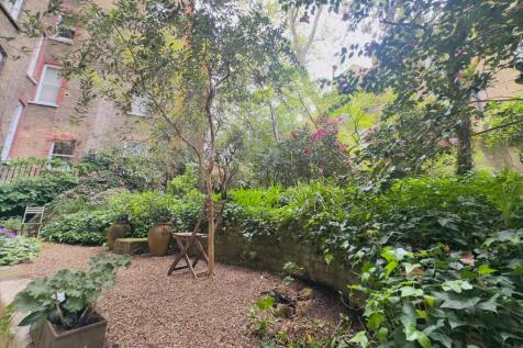 Barkston Gardens, London SW5
