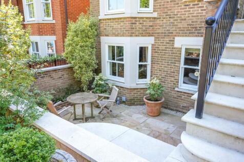 Cromwell Road, Teddington, TW11