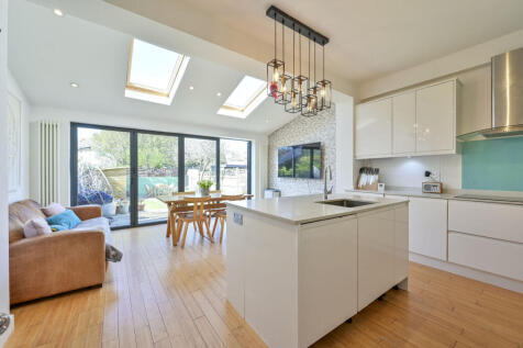 Bushy Park Road, Teddington, TW11