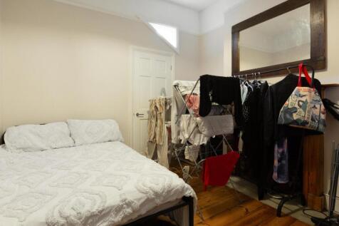 Linom Road, 
Clapham North, SW4