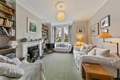 St. Winifreds Road, Teddington, TW11