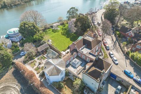 Park Road, Isleworth, TW7