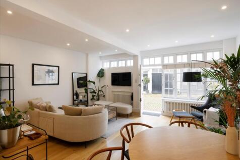 Ennismore Mews, London SW7