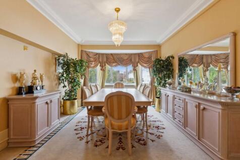 Kingston House North, Knightsbridge SW7