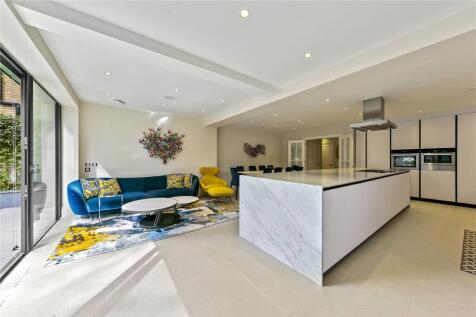 Martineau Drive, St Margarets, TW1