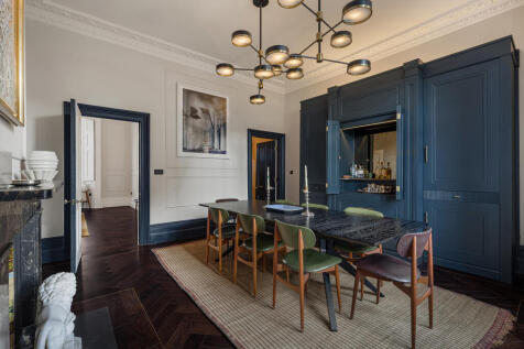 Saint Anns Villas, Holland Park, London, W11