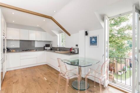 Beaufort Road, Twickenham, TW1