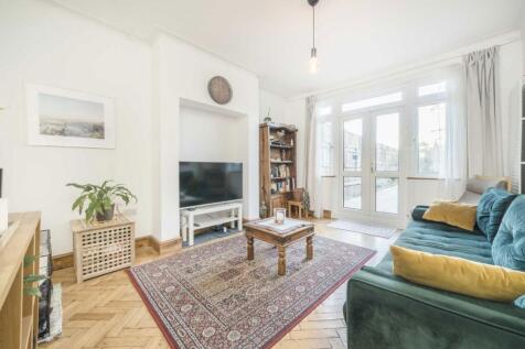 Rosebery Gardens, Ealing