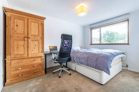 Brentcot Close, Ealing, W13